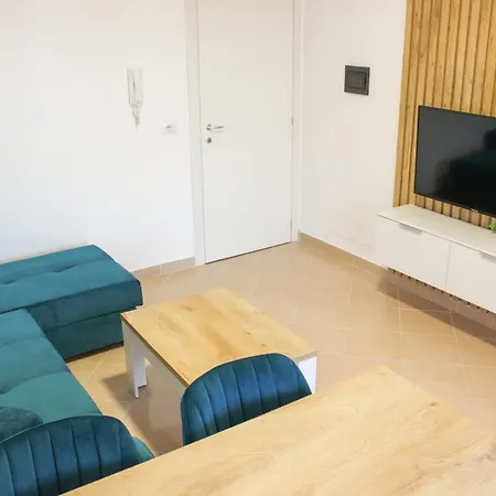 아파트 Turquoise 1027 *